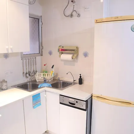 Charming Steps From The Sea St Paul's Bay