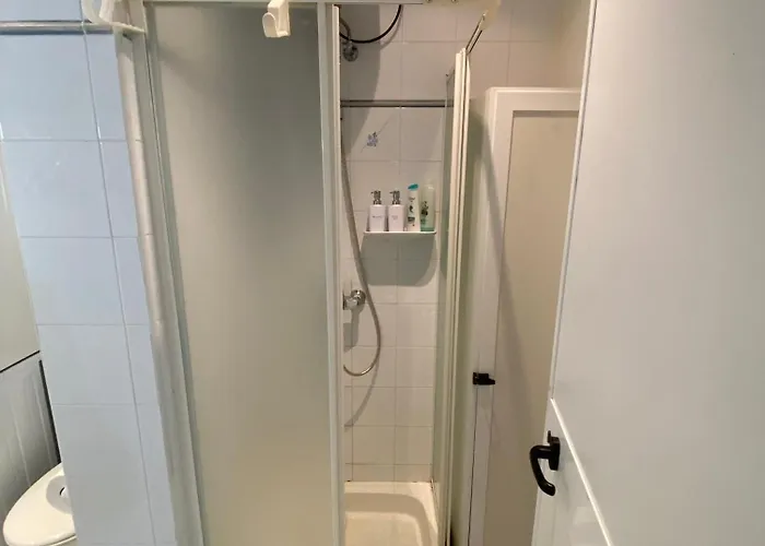 Charming Steps From The Sea St Paul's Bay