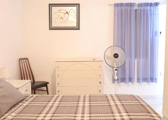 Charming Steps From The Sea * St Paul's Bay