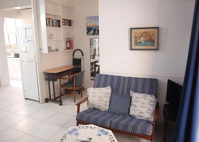 Charming Steps From The Sea Apartamento St Paul's Bay