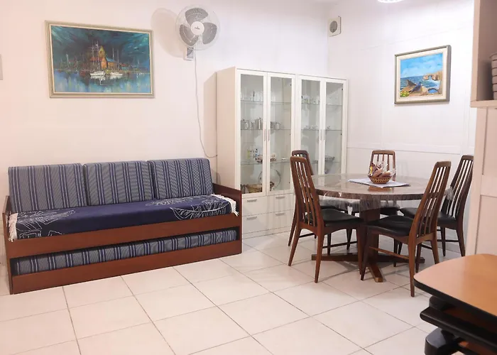 Charming Steps From The Sea Apartamento