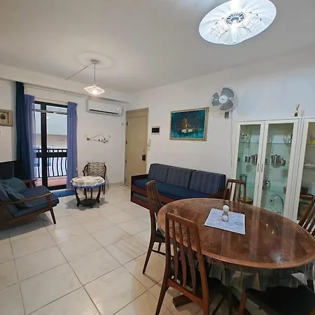 Charming Steps From The Sea Apartament *