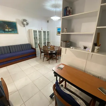 Charming Steps From The Sea St Paul's Bay