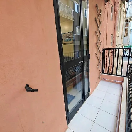 Charming Steps From The Sea Daire St. Paul's Bay