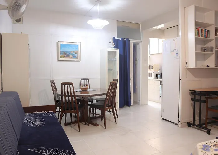 Charming Steps From The Sea Apartament *