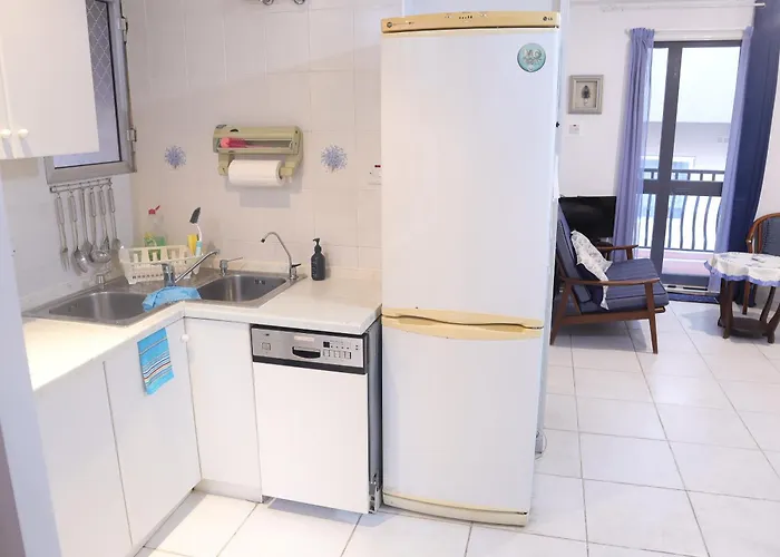 Charming Steps From The Sea *