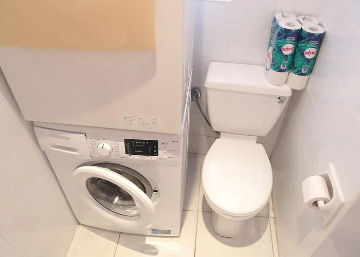 Apartment Charming Steps From The Sea *