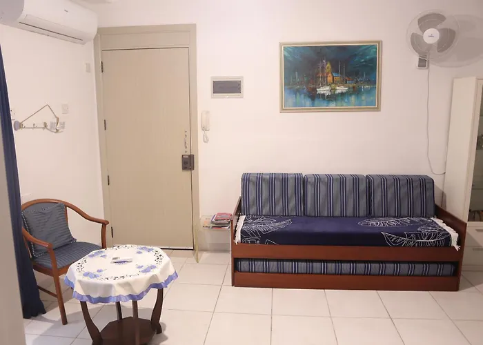 Charming Steps From The Sea St. Paul's Bay